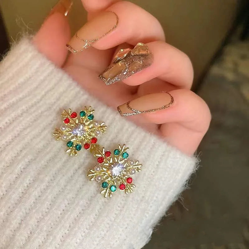 Delicate Snowflake Charm Stud Earrings Women Christmas Gift Crystal Zircon ❄️✨