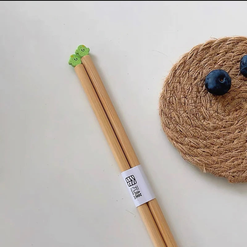 Bear-y Cute Bamboo Chopsticks 🐻🍣 - Delightful Dining Fun for All Ages! 🥢✨ - Pixie Quill