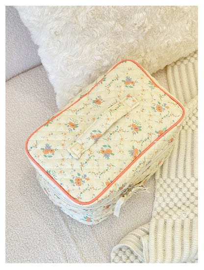 Kawaii Floral Makeup Bag 🌸✨ | Large Capacity Cosmetic Clutch for Travel & Toiletries 💖👜