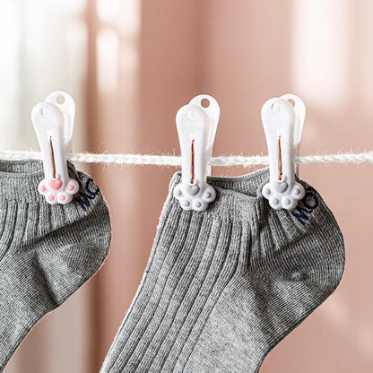 Kawaii 12-Piece Cat-Themed Clothespins 🐾✨ Adorable Quilt Hangers for Windproof Drying & Organization! 🌈🧺