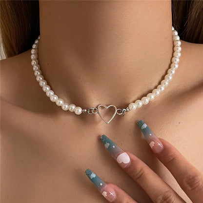 ❤️✨ Kawaii Love Heart Pearl Choker Necklace - Trendy Charm for Parties! 🎉💖