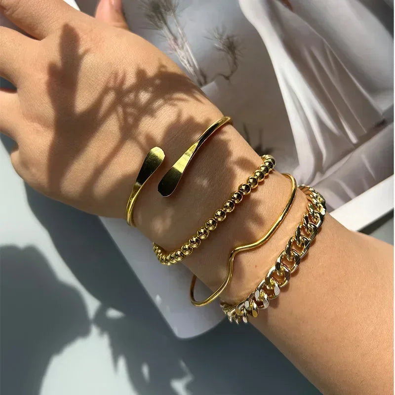 Whimsical Boho Star & Daisy Pearl Charm Bracelet Set 🌼✨ - Adjustable Eight-Piece Bangle for Fashionistas!