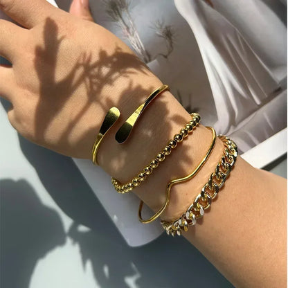Whimsical Boho Star & Daisy Pearl Charm Bracelet Set 🌼✨ - Adjustable Eight-Piece Bangle for Fashionistas!