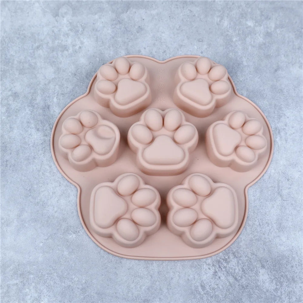 Paw Print Silicone Mold for Dog Cat Treats Candy Fondant Soap 🐾