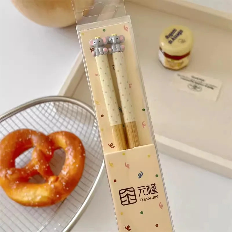 🐾 Adorable Animal-Themed Chopsticks 🥢 Cute Wooden Food Sticks for Sushi & More! 🌈 Perfect for Kids & Adults! - Pixie Quill