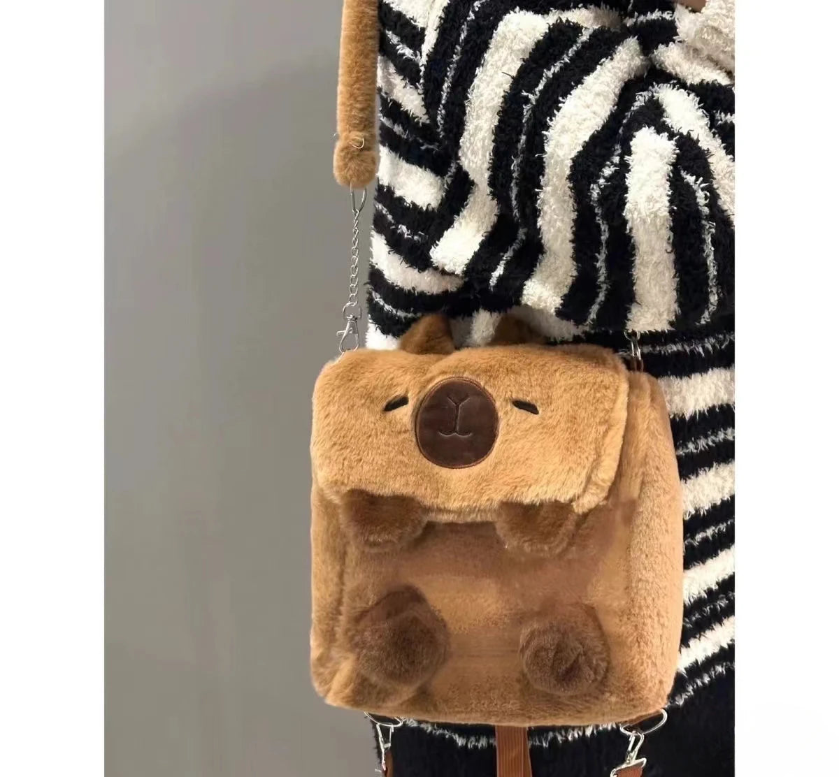 🦙 Cuddly Capybara Backpack 🎒 Fluffy Fun Bag for College Adventures! ✨🐾 - Pixie Quill