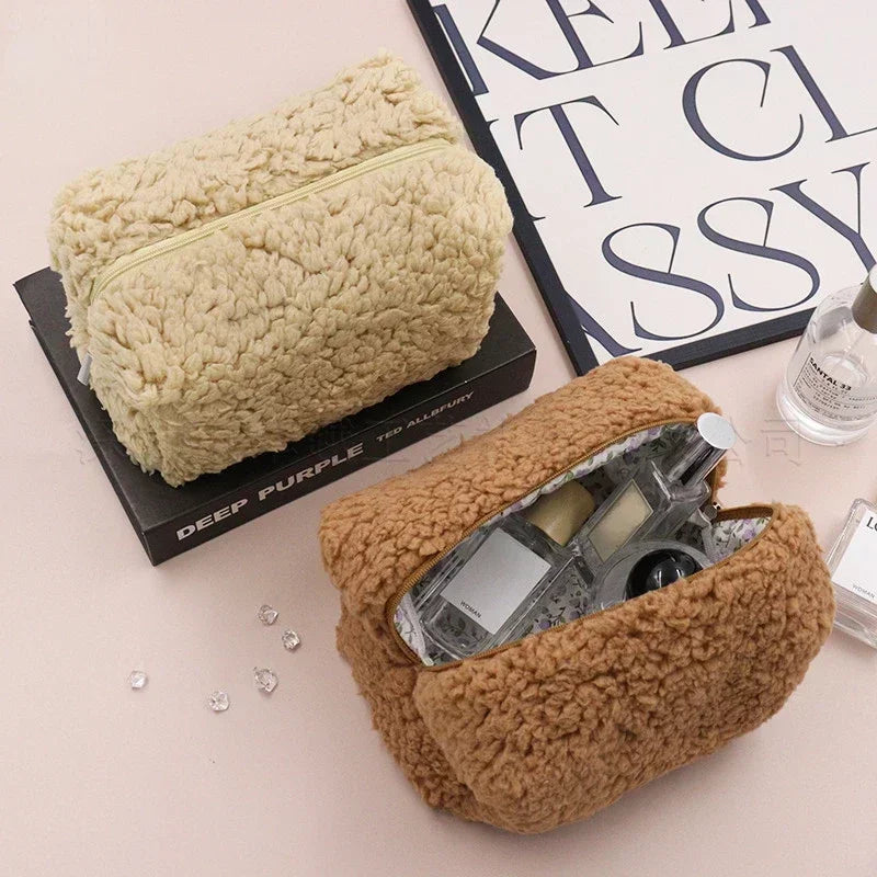 Kawaii Lambswool Plush Makeup Organizer 🐑✨ | Adorable Cosmetic Bag & Travel Pouch 🎀💖