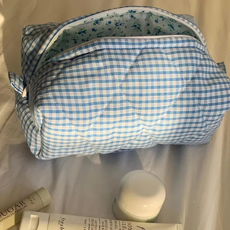 Kawaii Lambswool Plush Makeup Organizer 🐑✨ | Adorable Cosmetic Bag & Travel Pouch 🎀💖