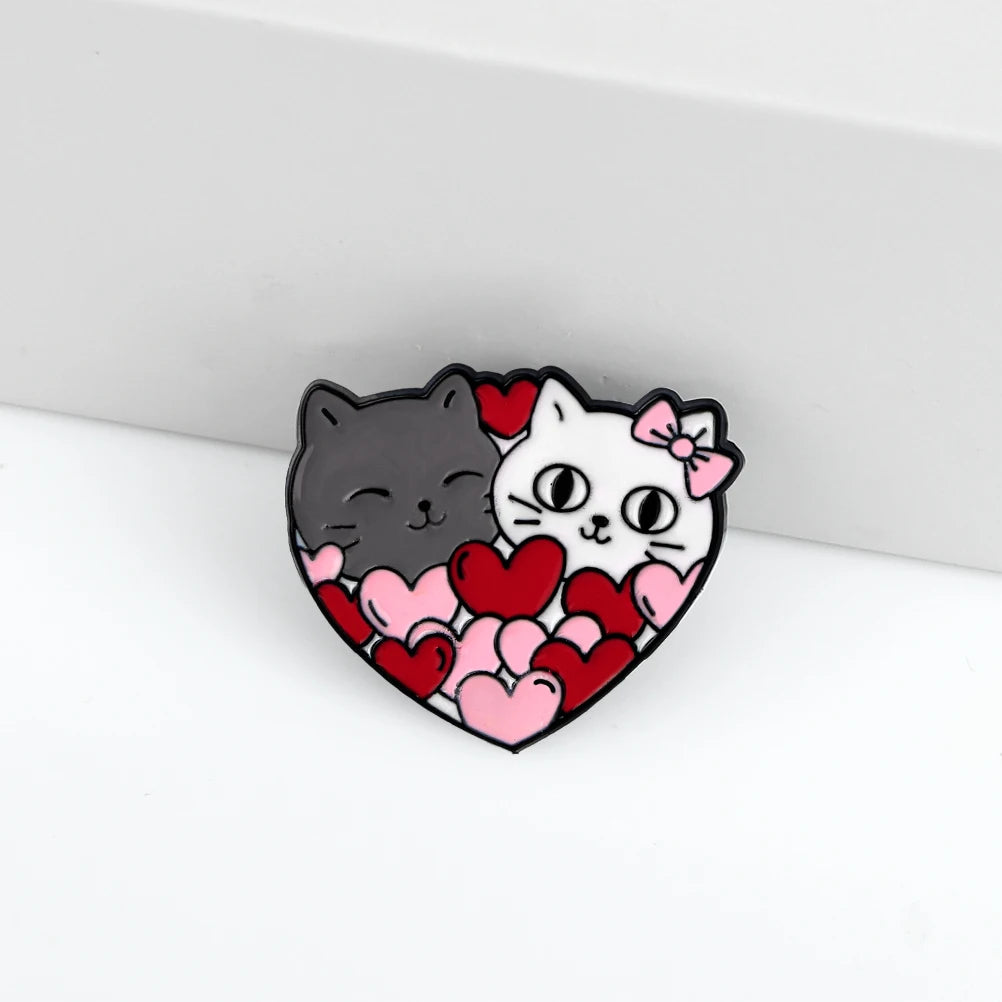 Kawaii Wink Cat Brooch with Red Heart ❤️ | Cute Cup Kitty Enamel Pin for Cat Lovers 🐾 | Perfect Gift for Friends 🎁