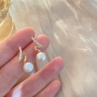 🌸 Adorable Pearl Bow Dangle Earrings 🎀 - Playful Vintage Charm for Fashionistas! 💖 Ideal for Celebrations & Sweet Surprises! 🎊 - Pixie Quill