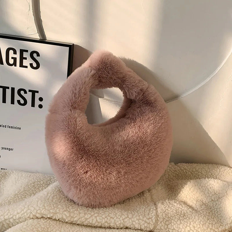 Kawaii Plush Half Moon Clutch 🐾✨ | Stylish Furry Coin Purse for Trendy Ladies! 👜💖