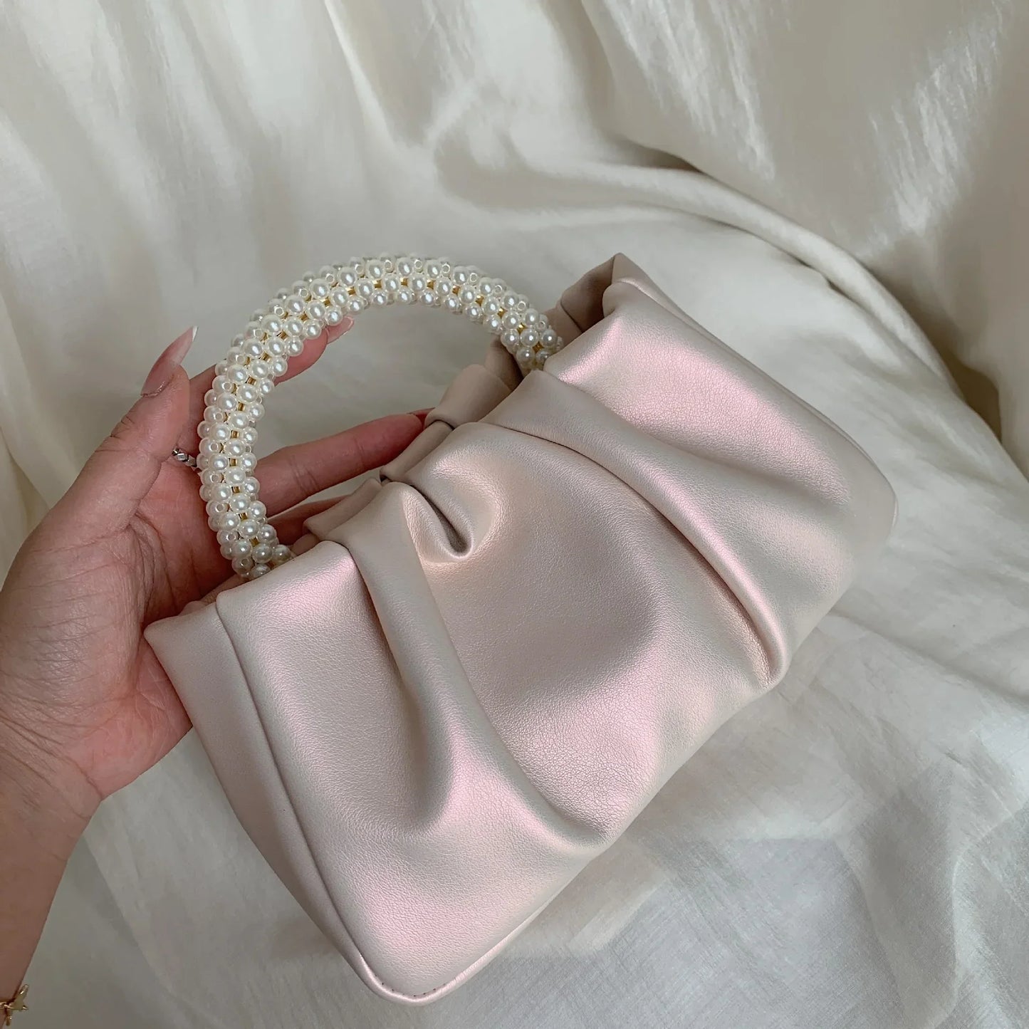 Charming Pearl Handle Kawaii Clutch Bag 👜✨ | Cute Square Shoulder Purse for Ladies 🌸💖