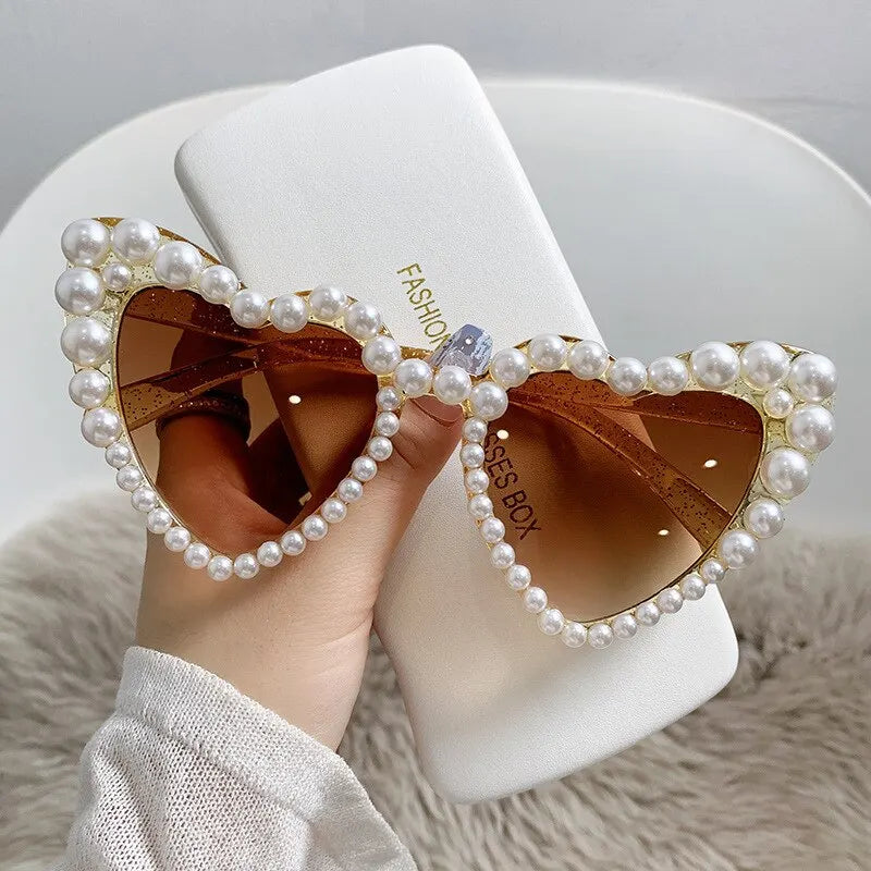 Kawaii Heart-Shaped Shimmering Pearl Sunglasses 💖✨ - Trendy Bling Casual Eyewear for Women 🌸🕶️