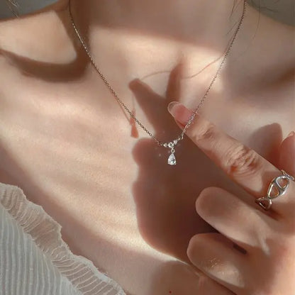 Kawaii Pink Cherry Blossom Crystal Pendant Necklace 🌸✨ | Sweet Flower Charm for Women’s Weddings & Parties 🎉💖