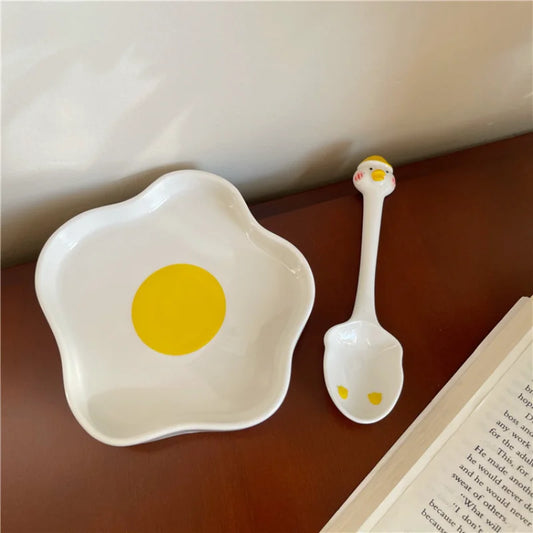 Charming Fried Egg Shaped Ceramic Plate for Whimsical Dining 🍳✨