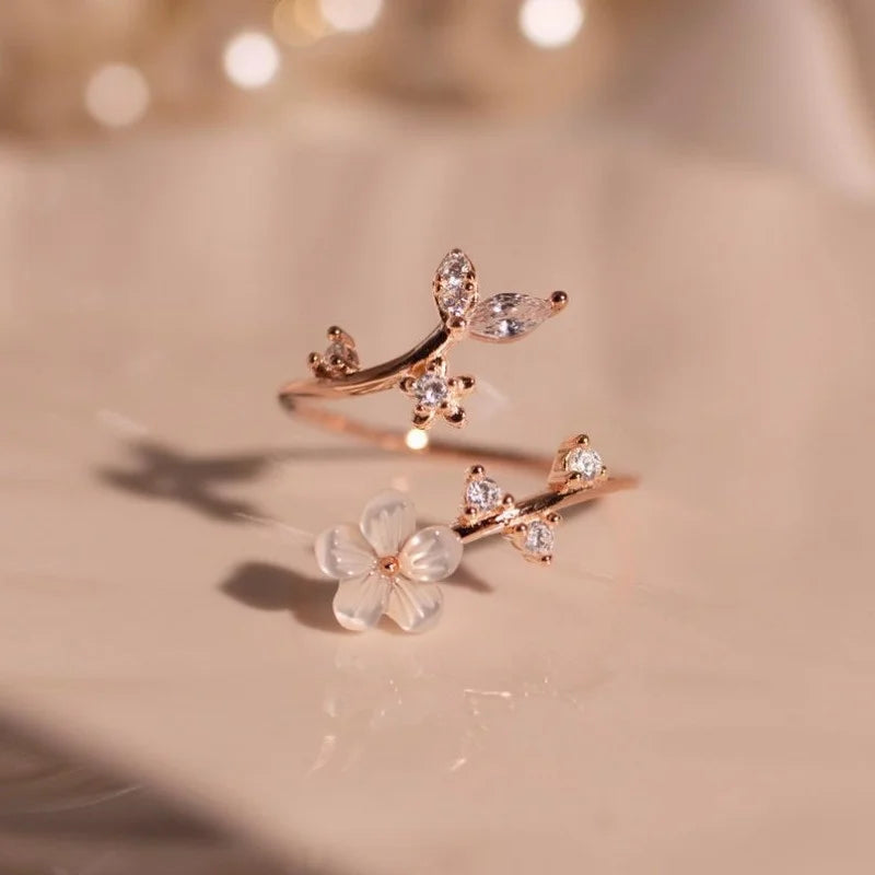 Sparkling Zirconia Flower Ring Open End For Women Jewelry Gift ✨🌸
