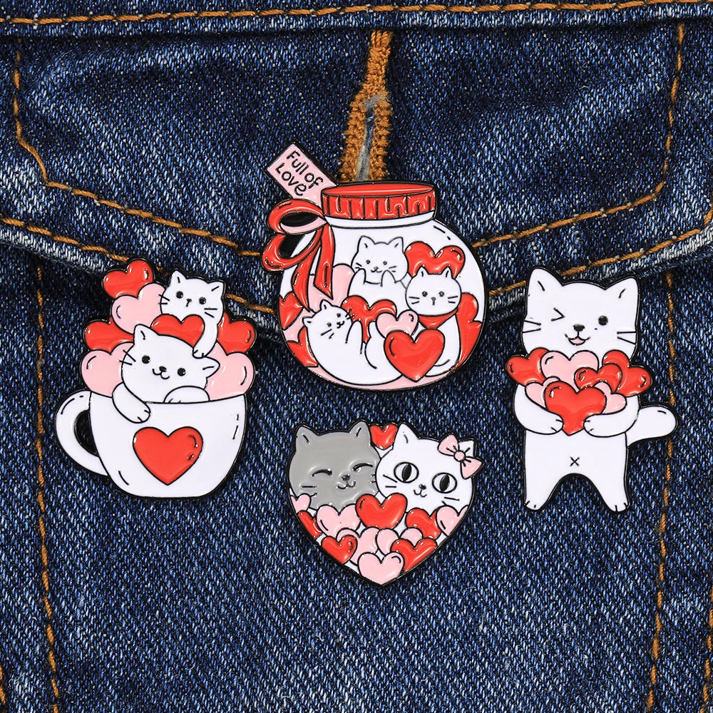 Charming Kawaii Cat Love Enamel Pins - Adorable White Kitten Heart Brooches for Pet Lovers 💖🐾✨