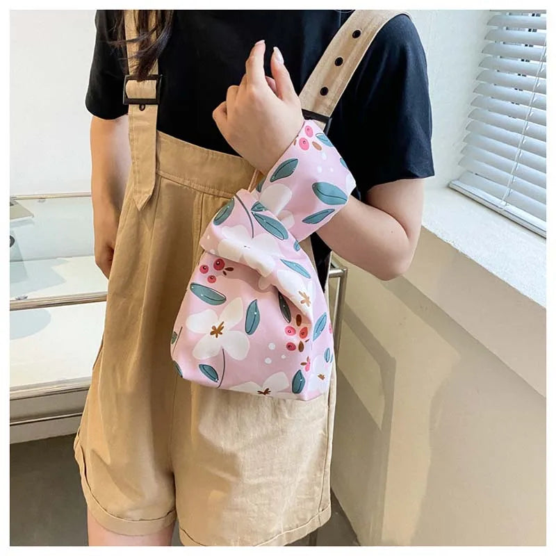 🌸 Cute Floral Knot Wristlet Bag 🌼✨ Stylish Tote for Trendy Women 💖👜