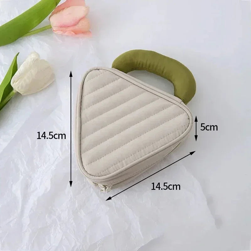 Kawaii Triangle Makeup Pouch 🌟 Cute Travel Cosmetic Bag 👜 Zipper Organizer for Toiletries & Beauty Essentials 🎀
