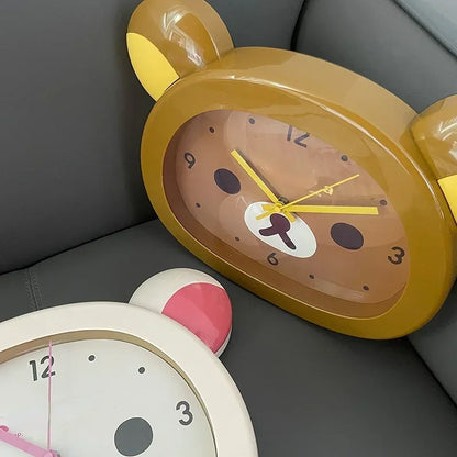 Bear Quartz Wall Clock 🐻✨ | Cute Mute Seconds Cartoon Decor for Your Bedroom 🌙🕒