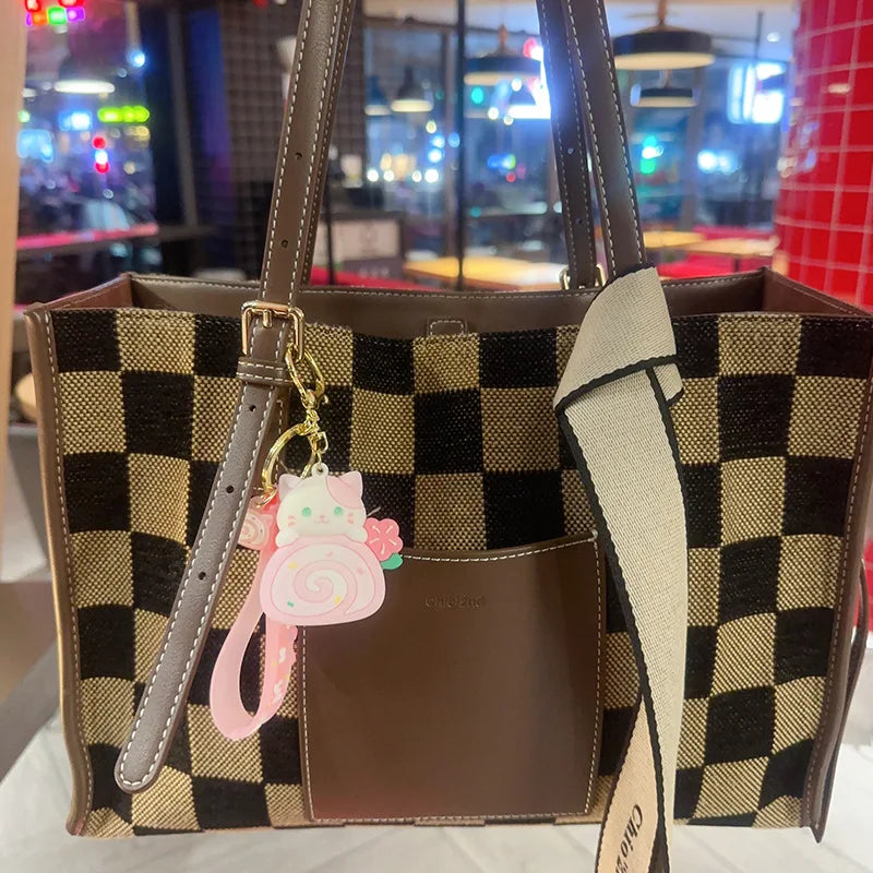 Cute Cat Keychain Charm PVC Cake Roll Key Ring For Bags And Gifts 🐱🍰🎀