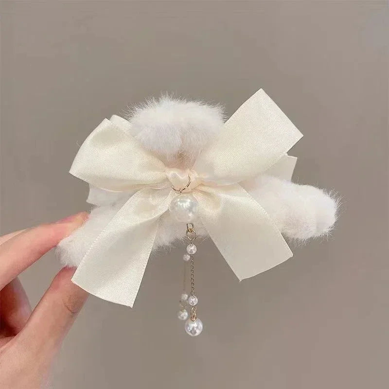 🎀 Plush Bow & Tassel Hair Claw Clips ✨ Cute Korean Style for Girls - Perfect Fall & Winter Accessory! 🦈
