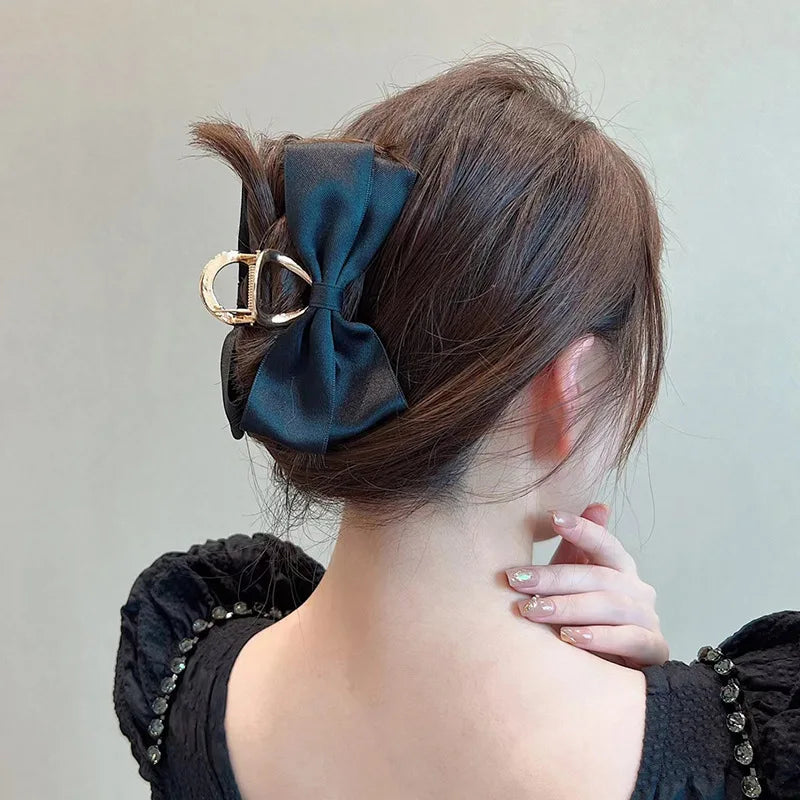 Kawaii Large Satin Bow Hair Claw 🎀✨ Adorable Hair Accessory for Trendy Girls - 12CM Fashion Statement!