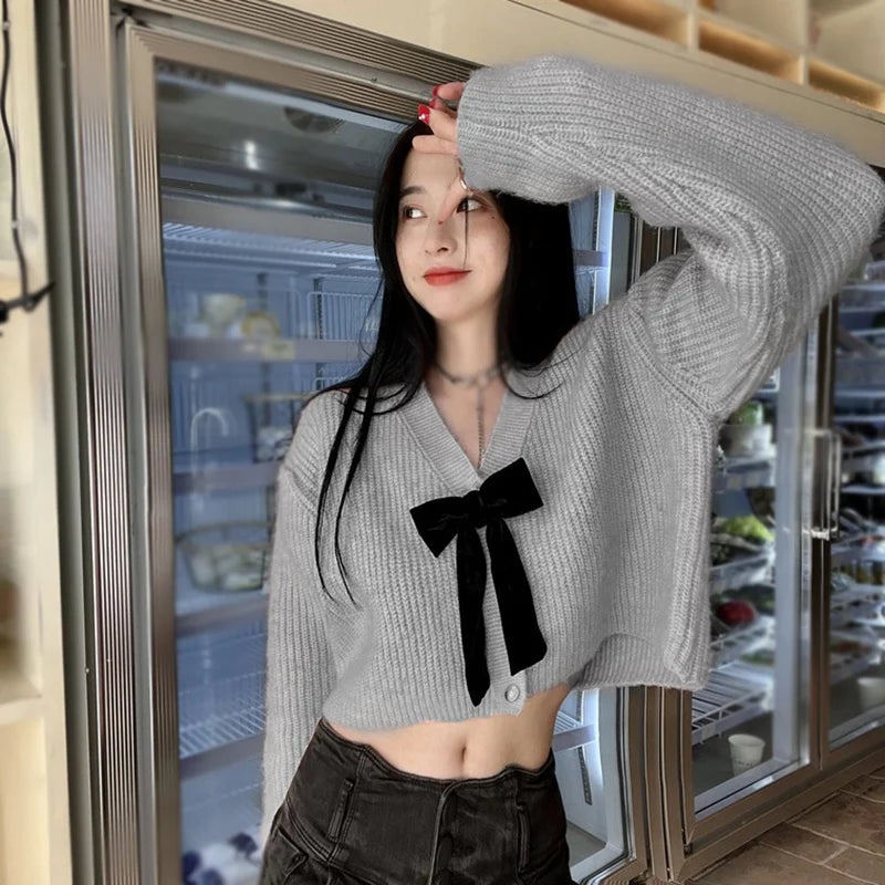 Kawaii Bow V-Neck Cardigan Sweater 🌸✨ | Cozy Long Sleeve Top for Sweet Style 🍭💖
