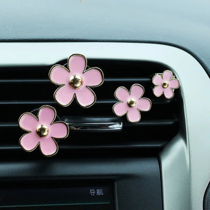Kawaii Daisy Air Freshener 🌸✨ Cute Mini Flower Clip for Car Aromatherapy & Decoration 🚗💖